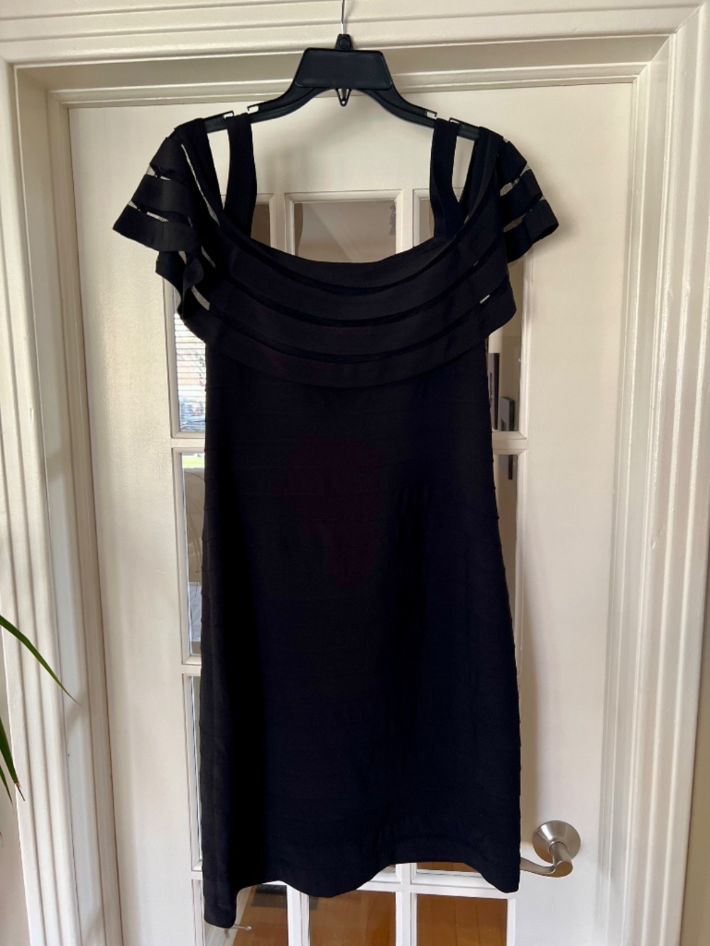Dress - Picture 2 of 4